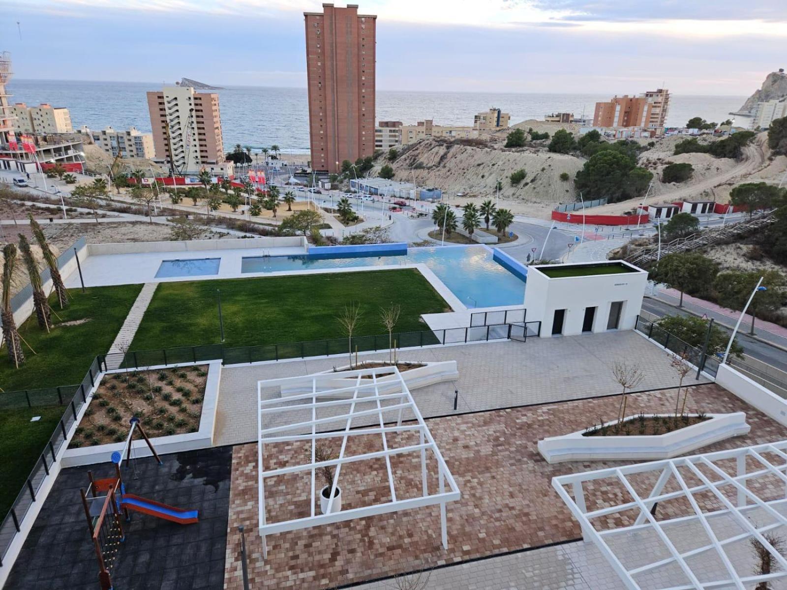 Coqueto Y Acogedor Piso En Poniente Apartamento