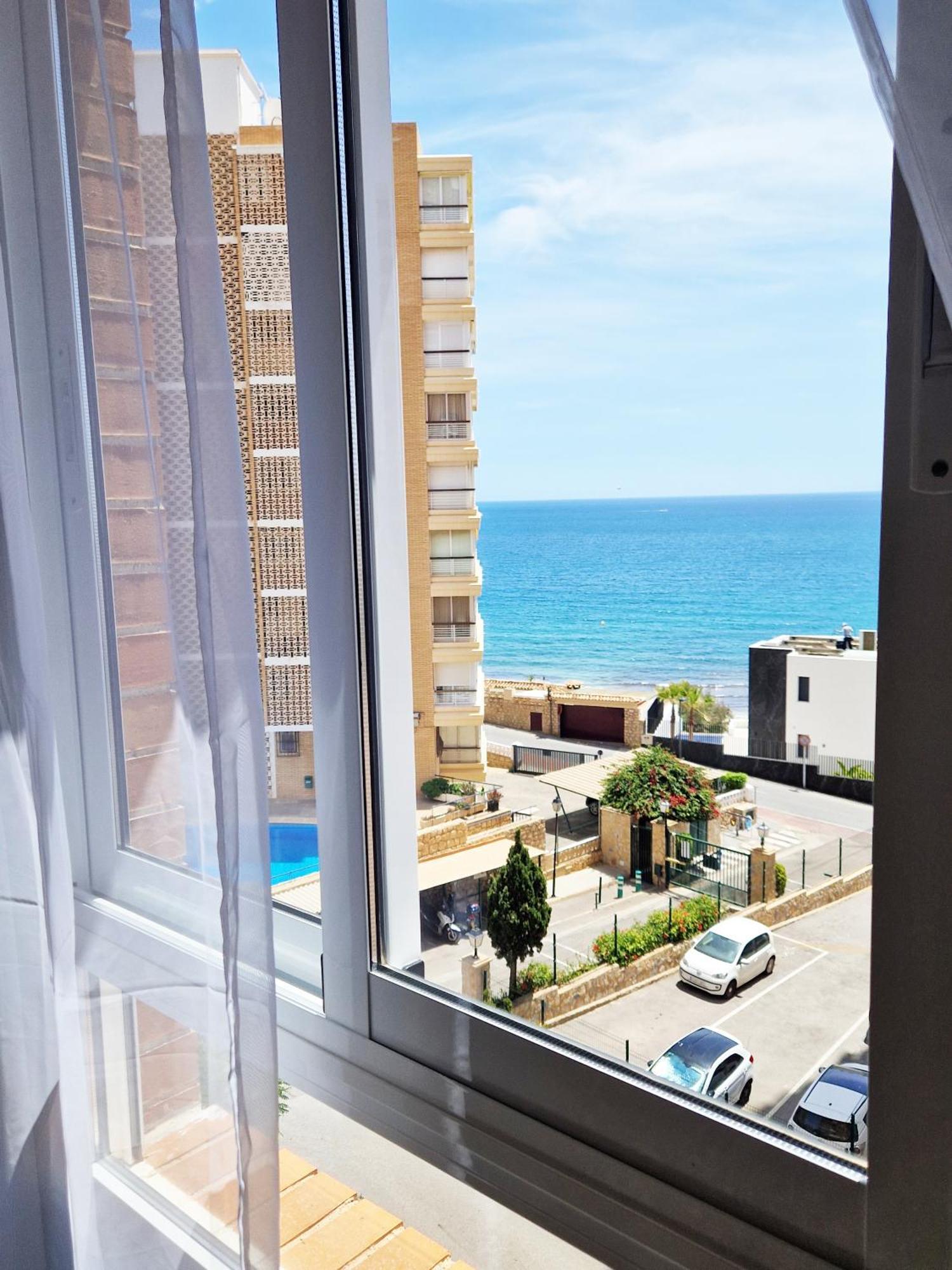 Benidorm, Playa Poniente, Con Vista Al Mar Apartamento *