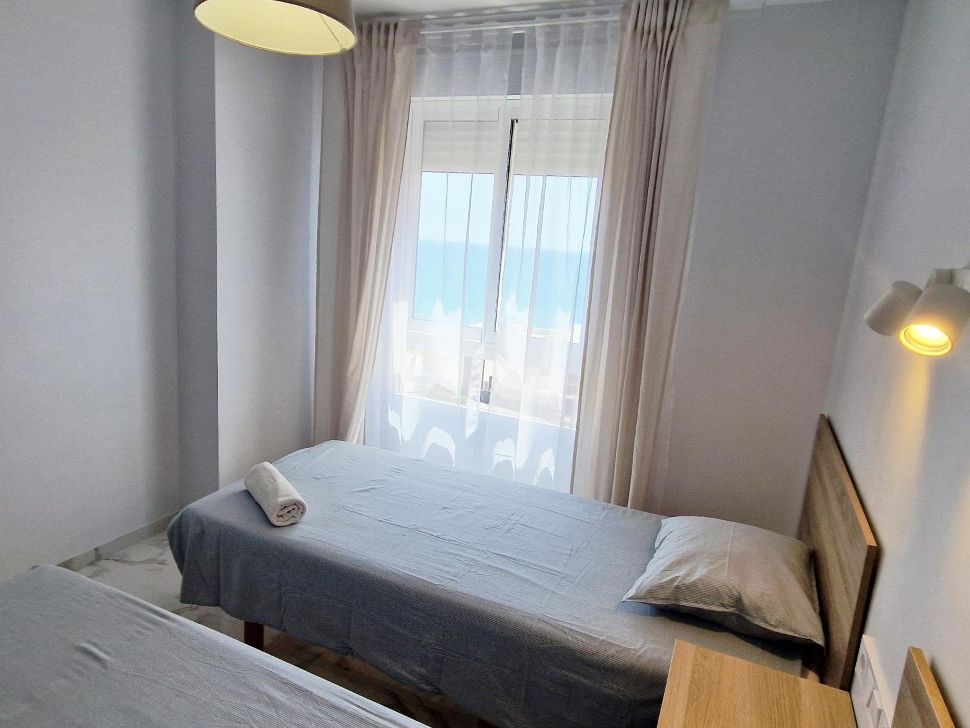 Apartamento Benidorm, Playa Poniente, Con Vista Al Mar