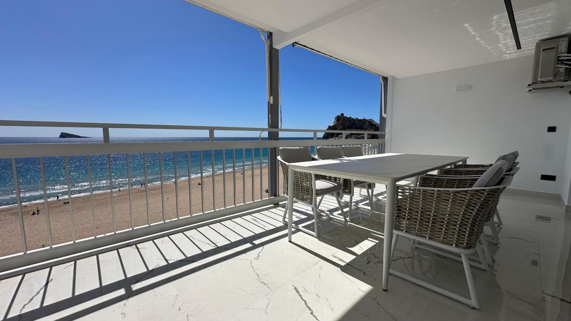 Esmeralda, Beachfront Poniente, 1st Line Frontal Seaview, Ocean Terrace Apartamento Benidorm