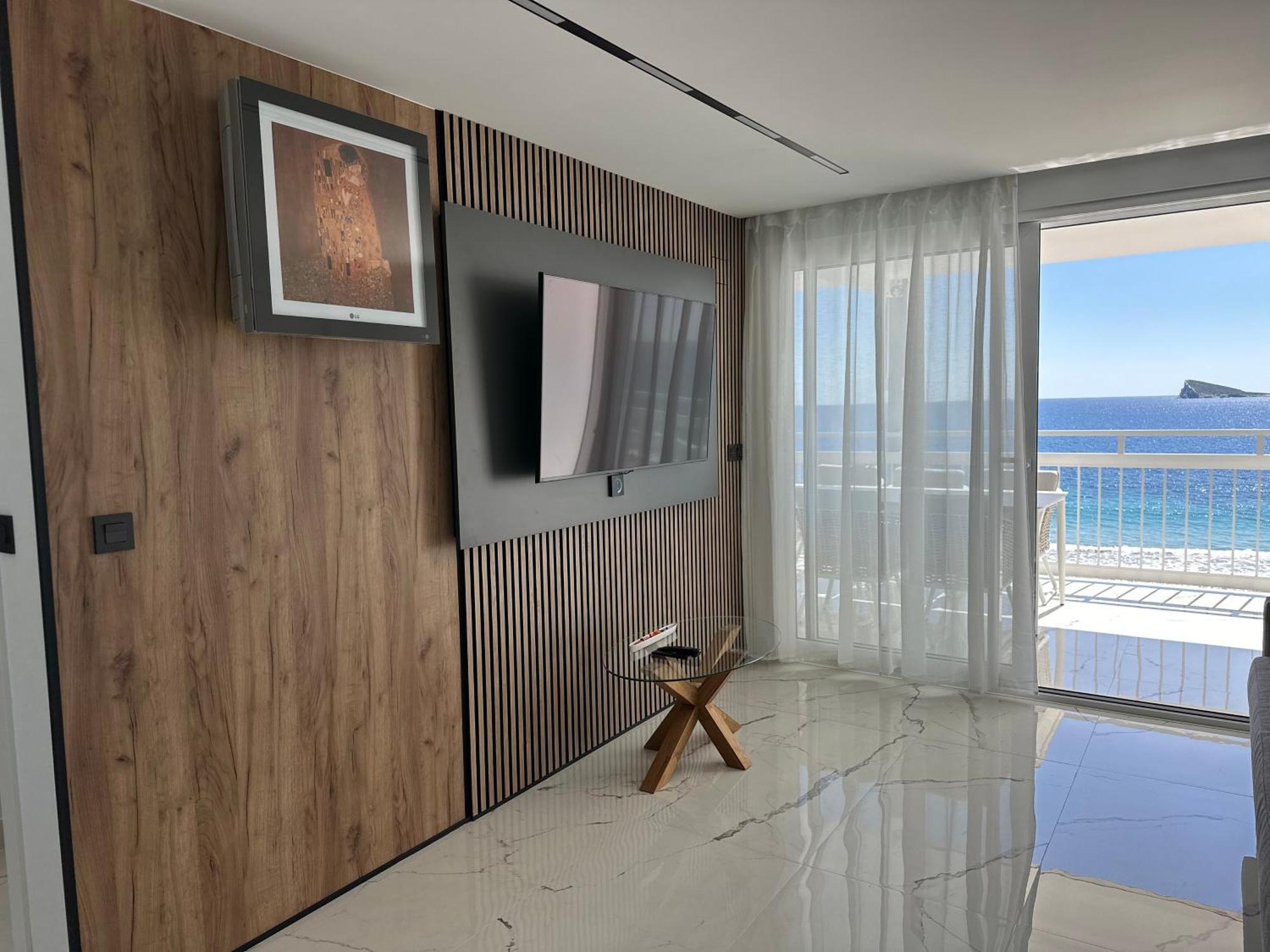 Esmeralda, Beachfront Poniente, 1st Line Frontal Seaview, Ocean Terrace *