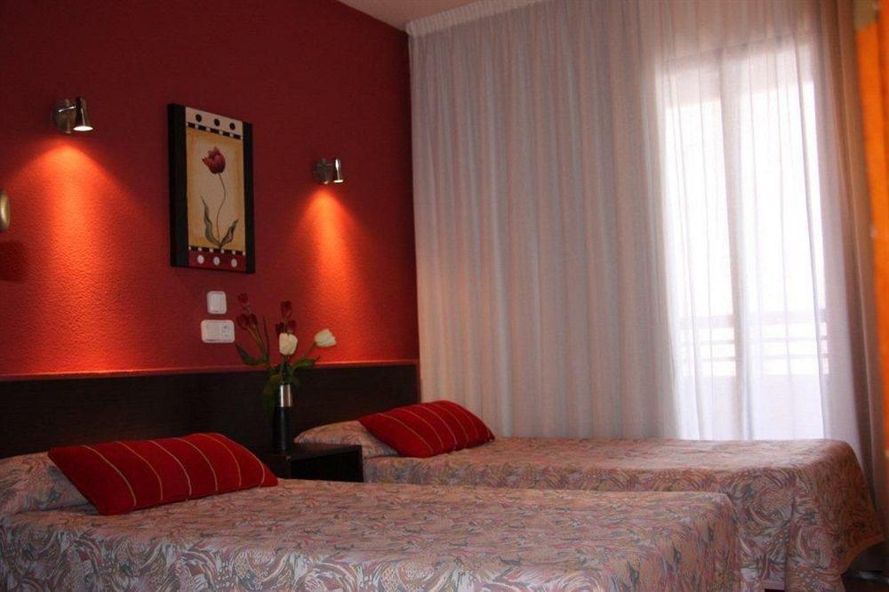 Apartahotel Luxmar 2*