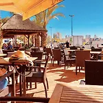Luxurioeses Apartment In Benidorm Mit Pool