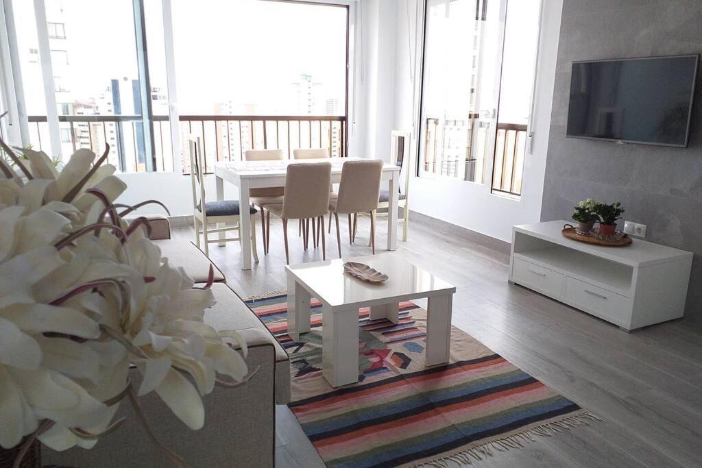 Precioso Apartamento Con Piscina En Apartamento