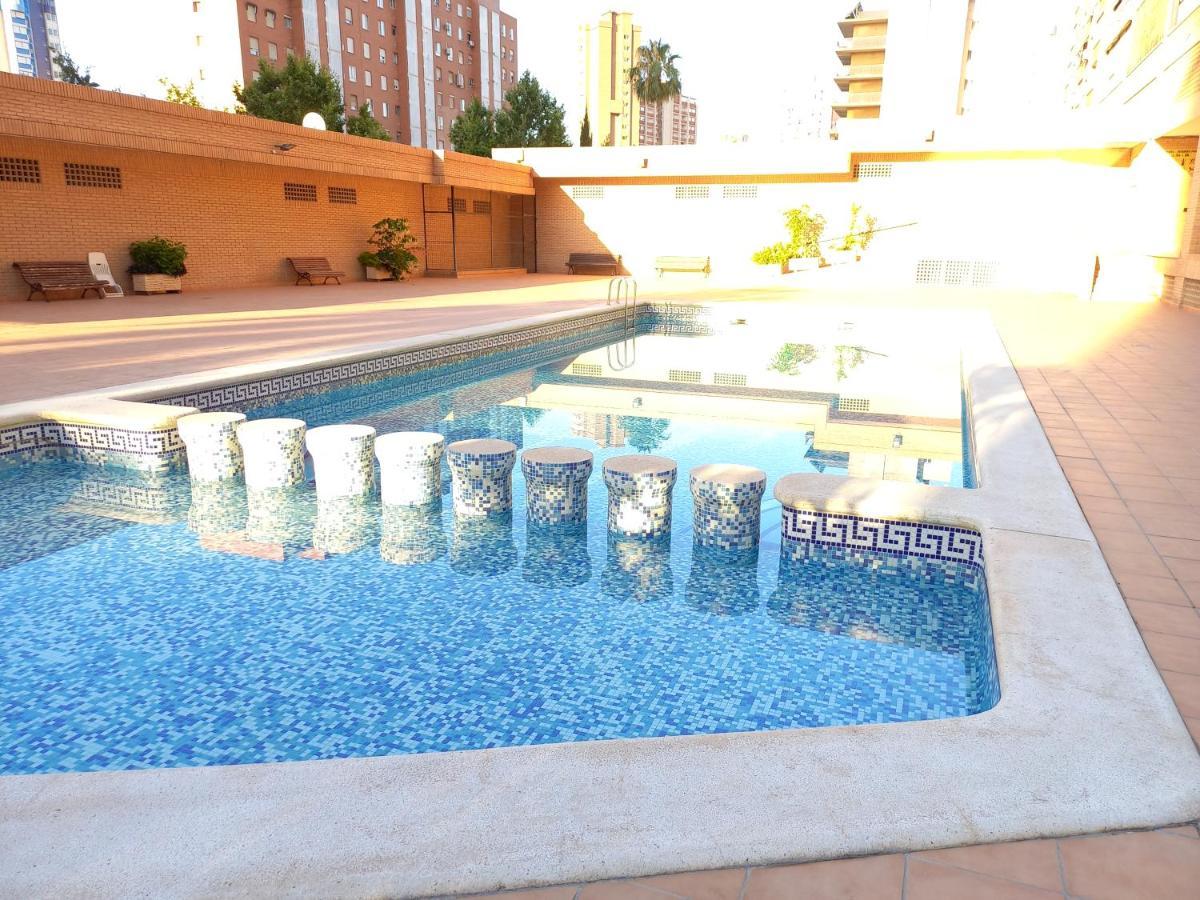 Precioso Apartamento Con Piscina En Apartamento Benidorm