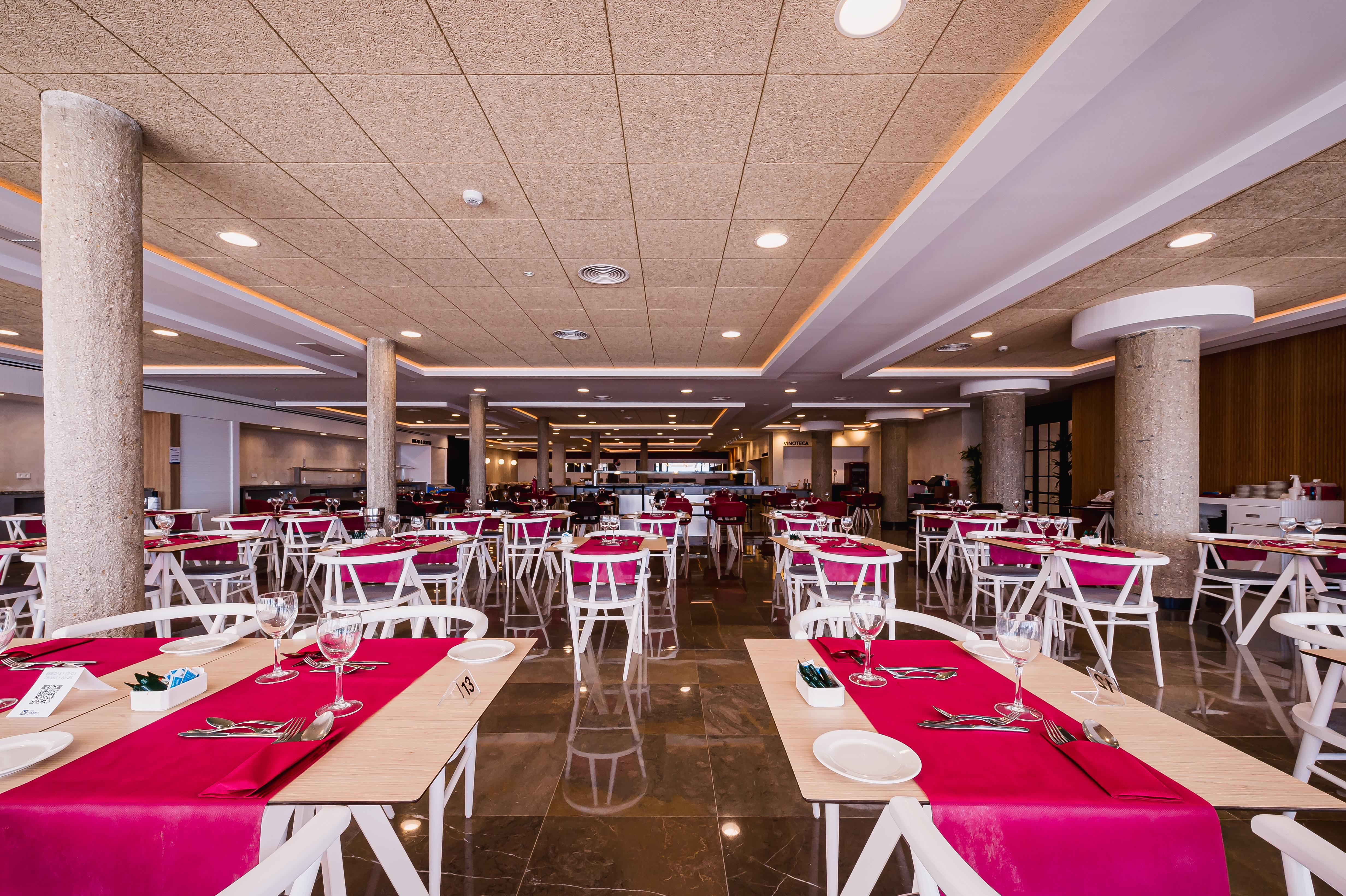 Cimbel Hotel 4*