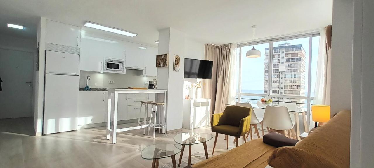 Apartamento Con Vistas Al Mar Poniente Avda Uruguay Apartamento *