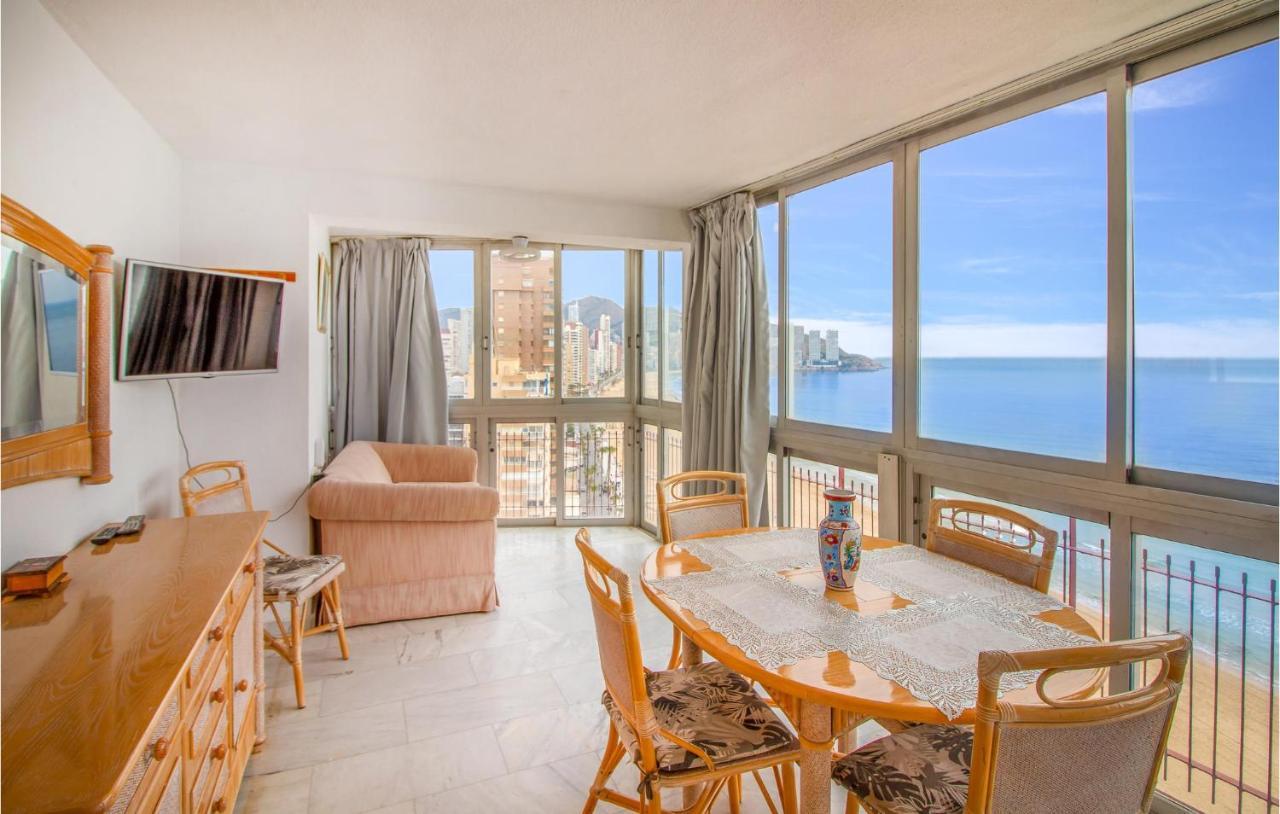Apartamento 2 Bedroom Cozy In *