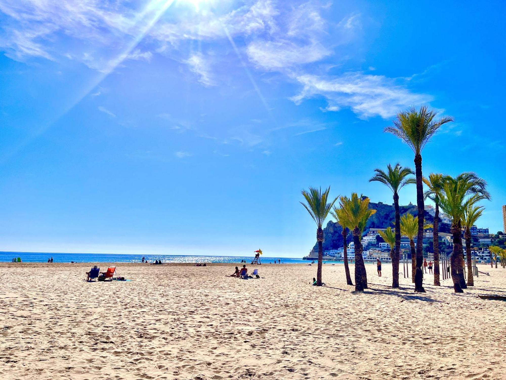 Rouna Iii By Gloove * Benidorm