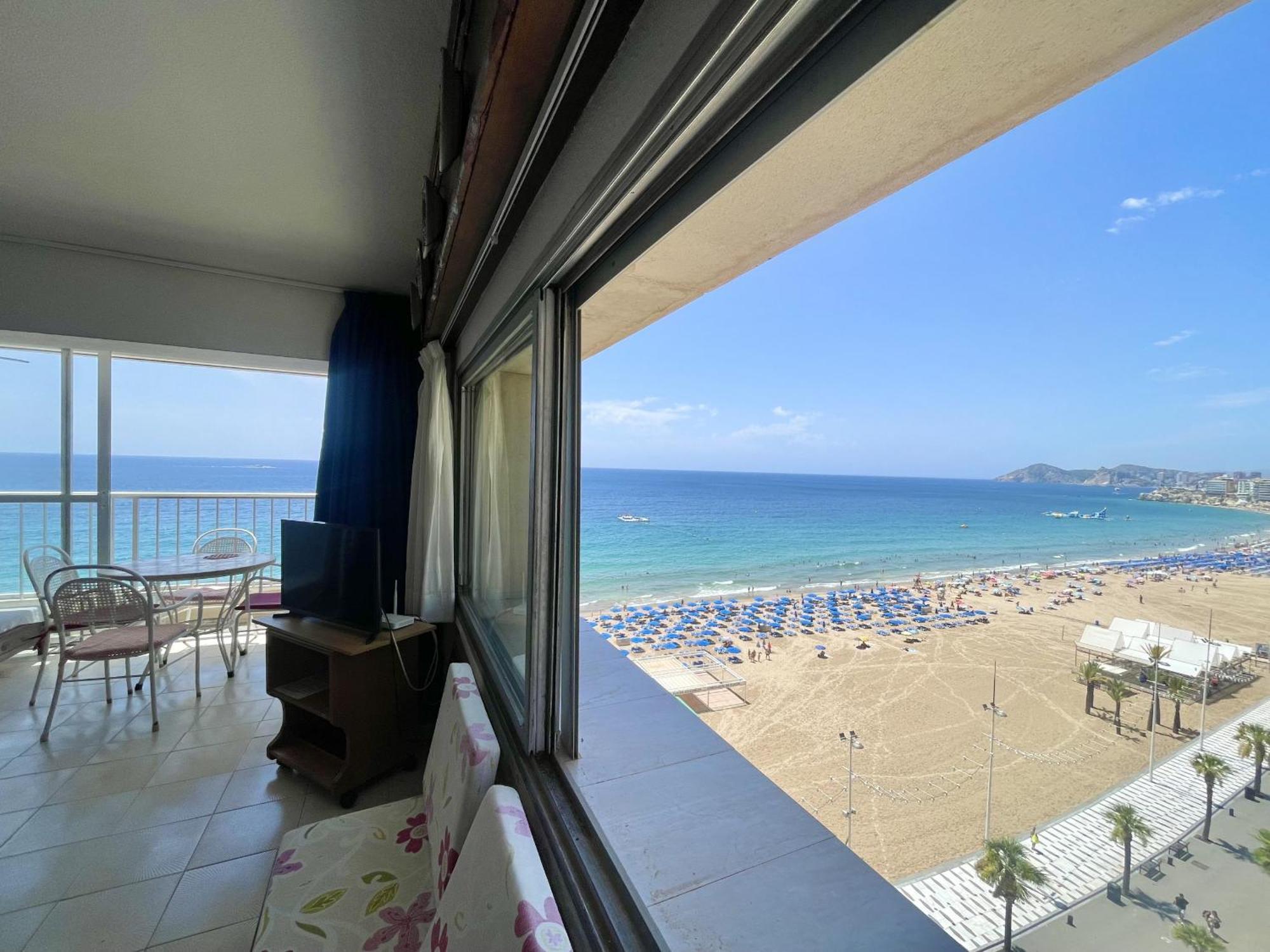 Tor Maraya Seafront Levante Apartamento