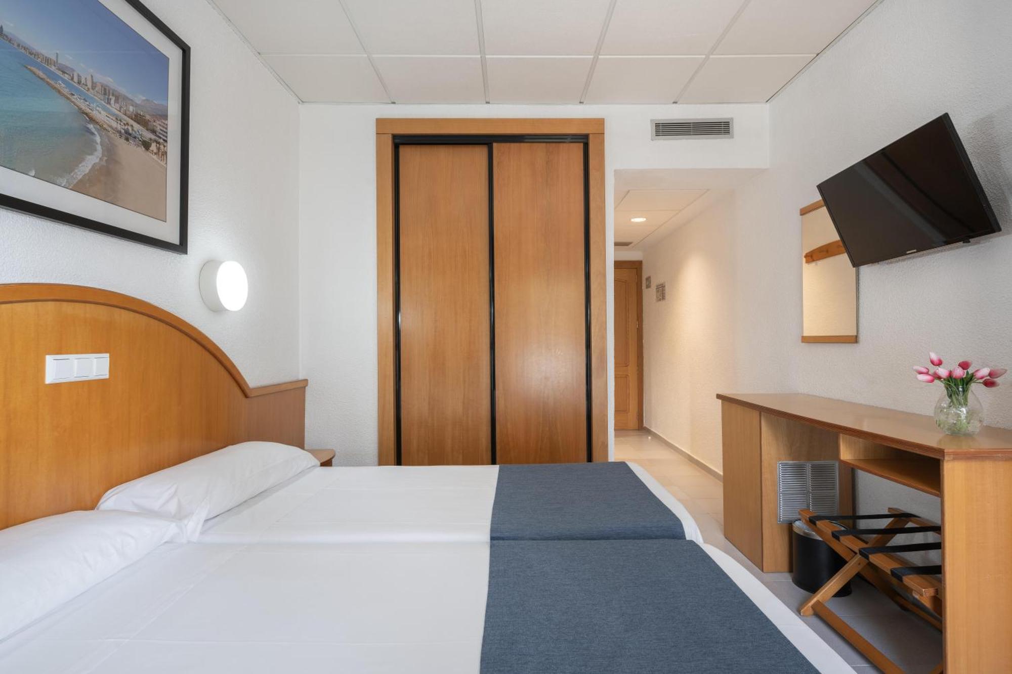 Hotel Poseidon Playa 3*