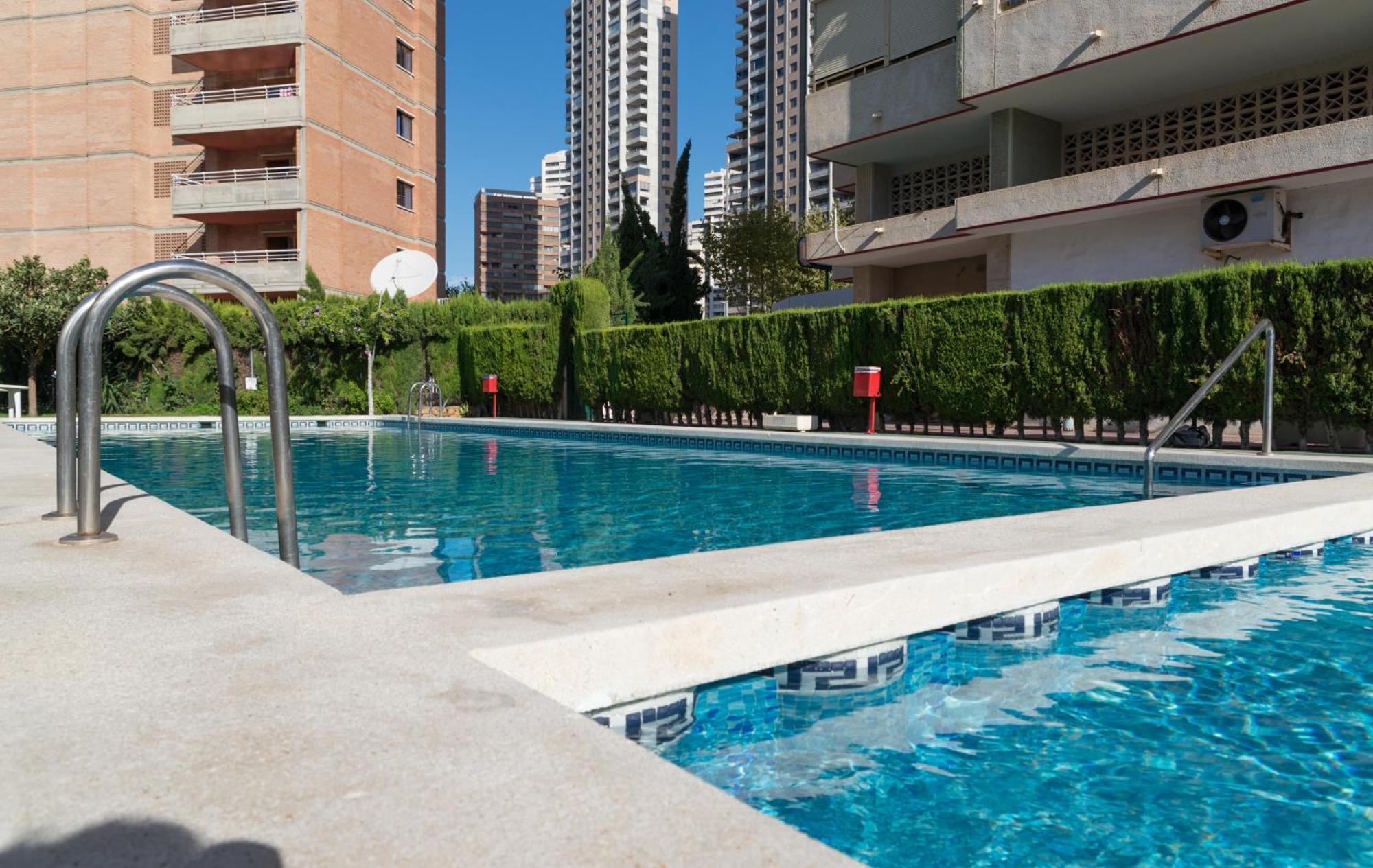 Moderno Con Piscina Y Bicicletas Gratis Apartamento