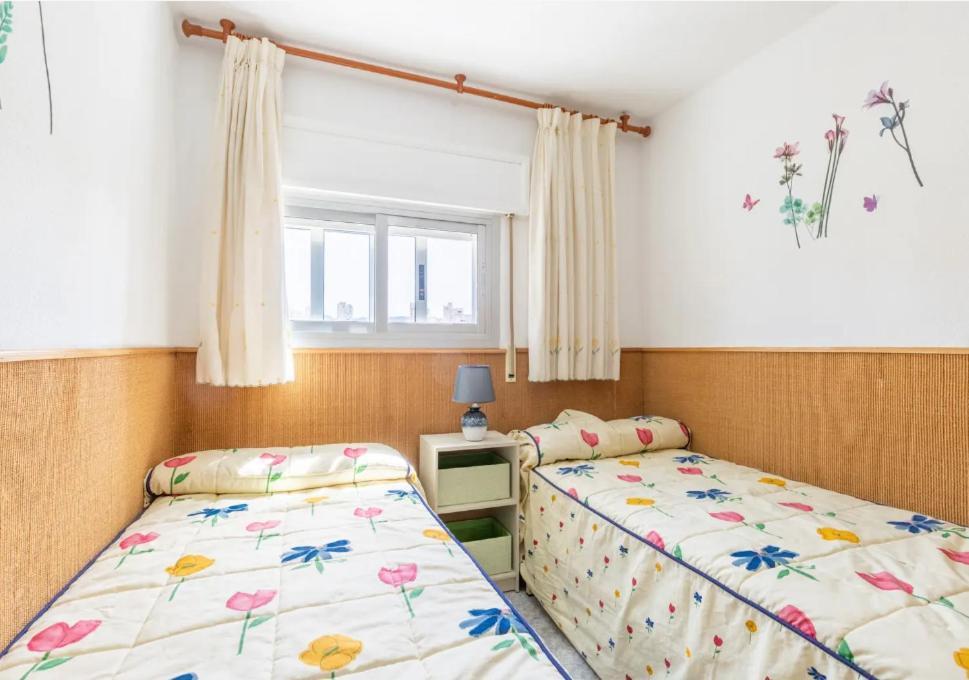 Familias En Edificio Acacias Apartamento *