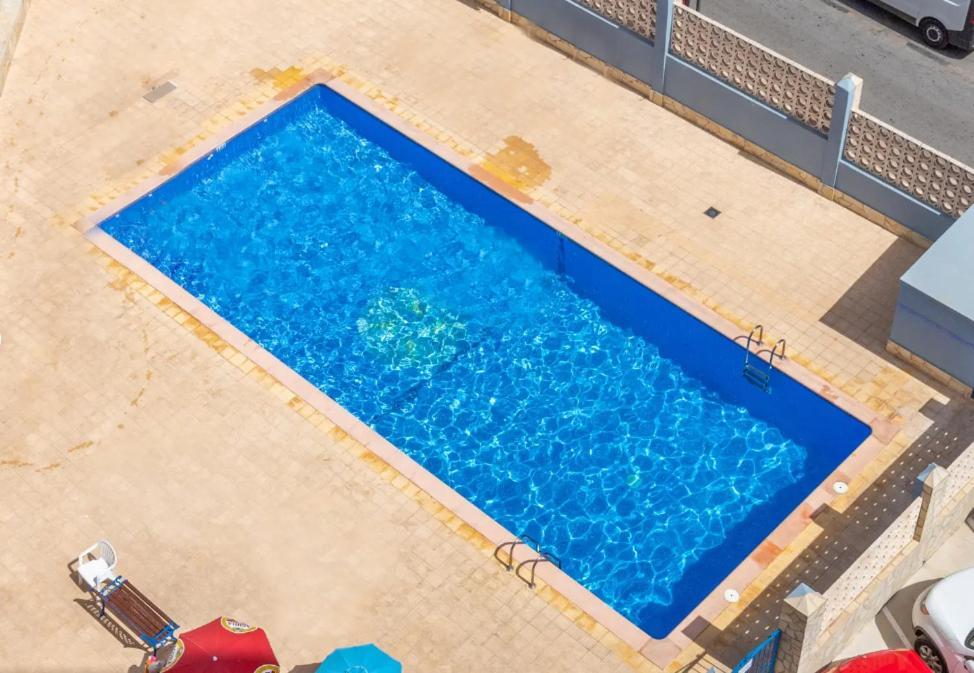 Apartamento Familias En Edificio Acacias