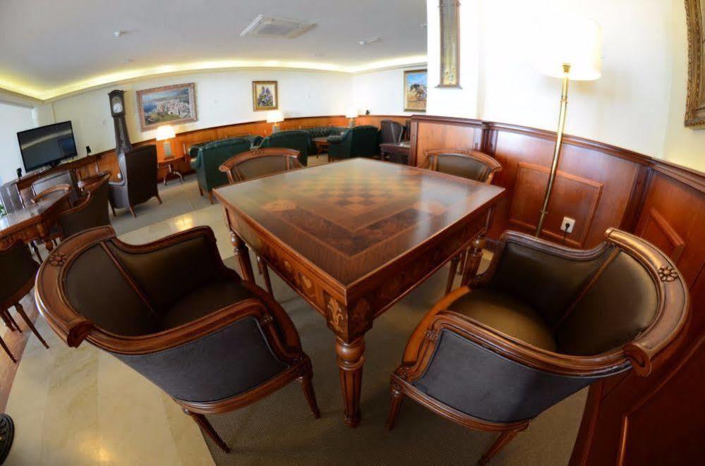 Les Dunes Comodoro Hotel