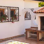 Villa Altozano with pool, barbeque, large garden,&fantastic sea views