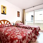 One Bedroom Appartement At Benidorm 700 M Away From The Beach With Sea View Shared Pool And Terrace