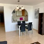 Apartamento Dalí frente al mar