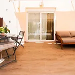 Apartamento con terreno privado - a 800m de Playa Poniente