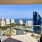 Mirador Poniente Beach
