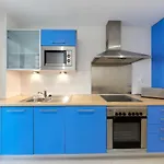 Luxurious Newly Renovated 2 Bedroom Condo By The Beach