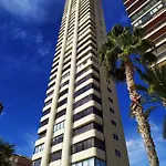 Luminoso Apartamento en Primera Línea de Playa