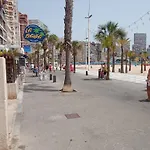 Luminoso Apartamento en Primera Línea de Playa