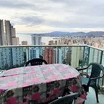 Entre las nubes de Torre Lugano
