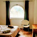 Una Villa que mira el mediterraneo