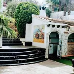 Una Villa que mira el mediterraneo