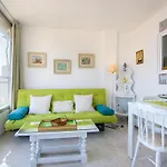 Tanit Apartment @Ducado