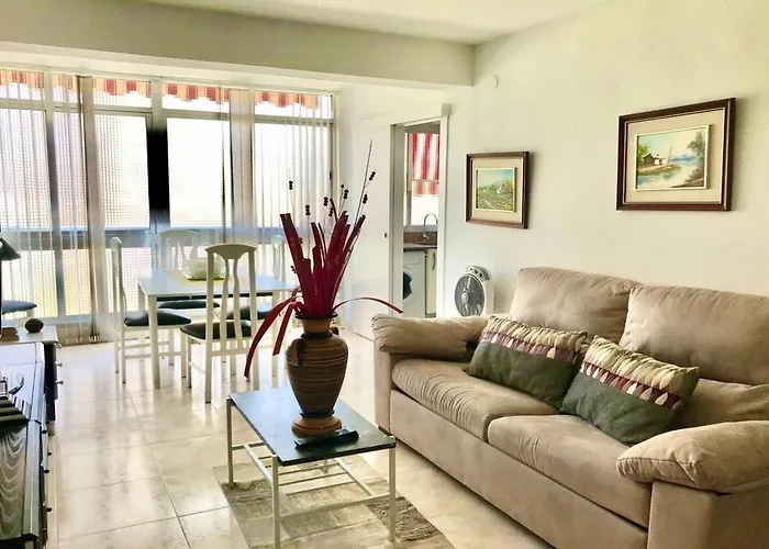 Mediterranean Avenue Apartment