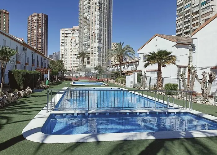 2 Bedroom Townhouse In Beautiful Gated Complex