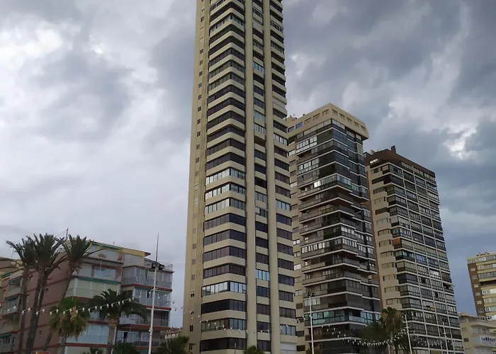 Luminoso Apartamento en Primera Línea de Playa