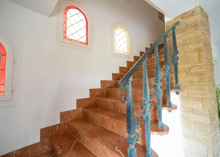 Villa Julieta Y Romeo By Bookirentals
