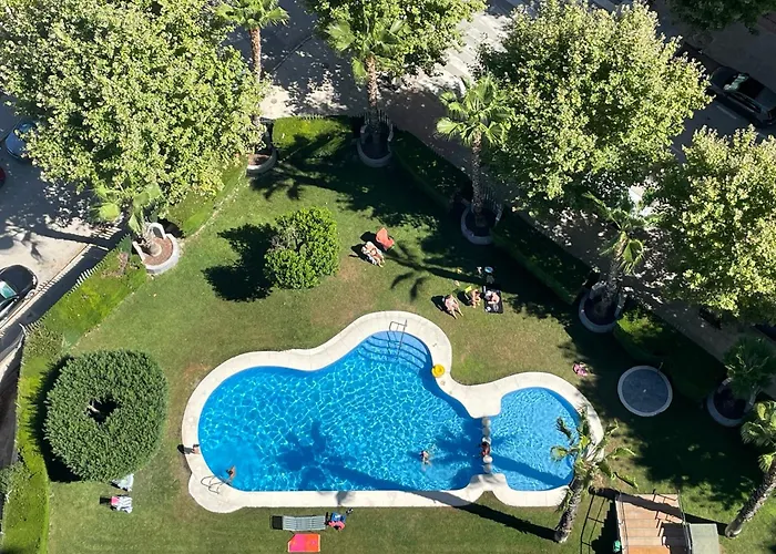 Apartamento De Dos Dormitorios En Kennedy 1