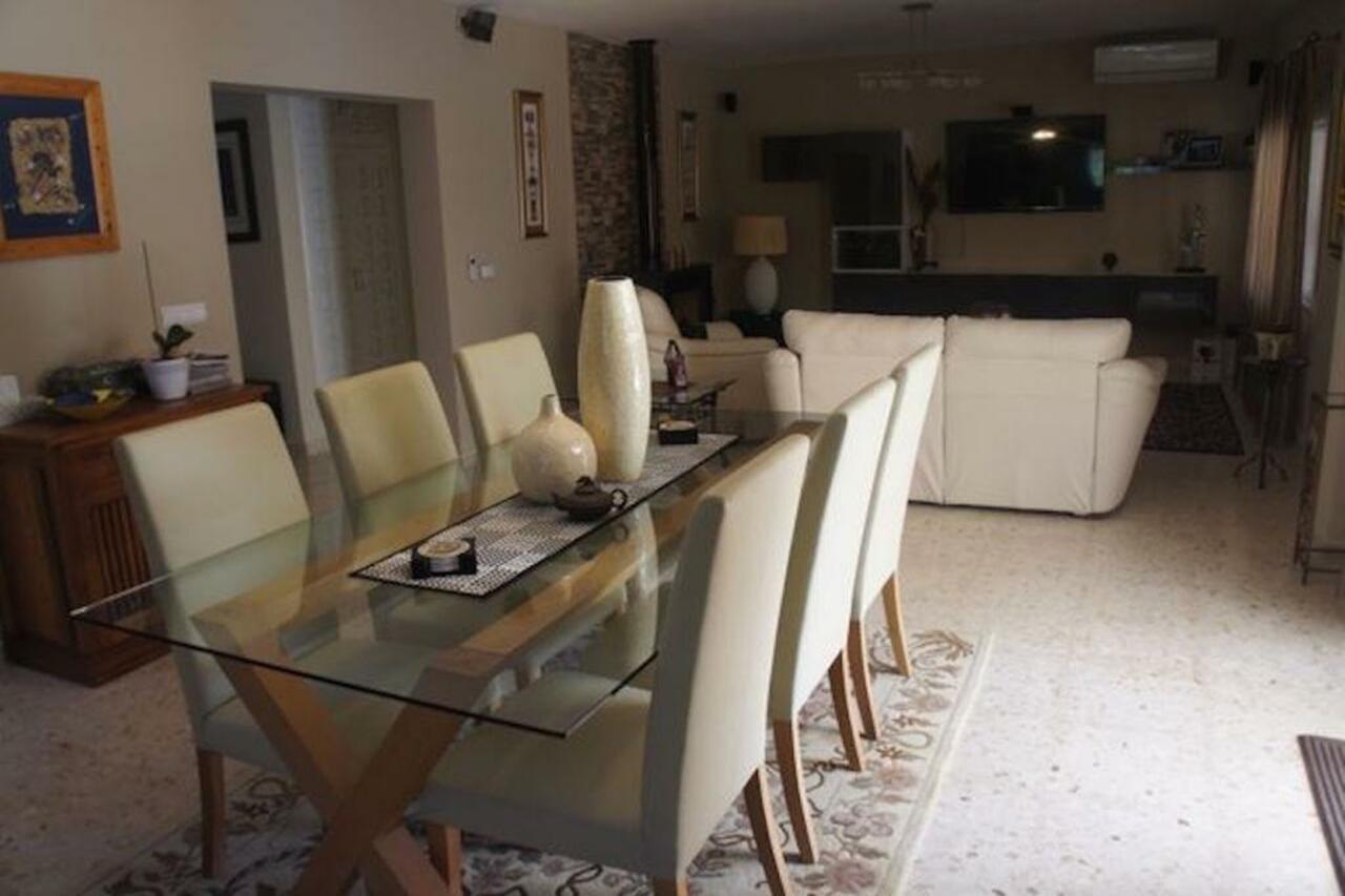 Villa Levante 4bd *