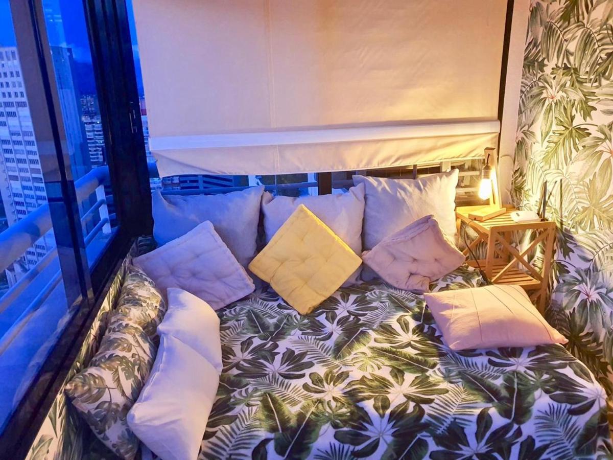 с видом на море и горы Apartamento Benidorm