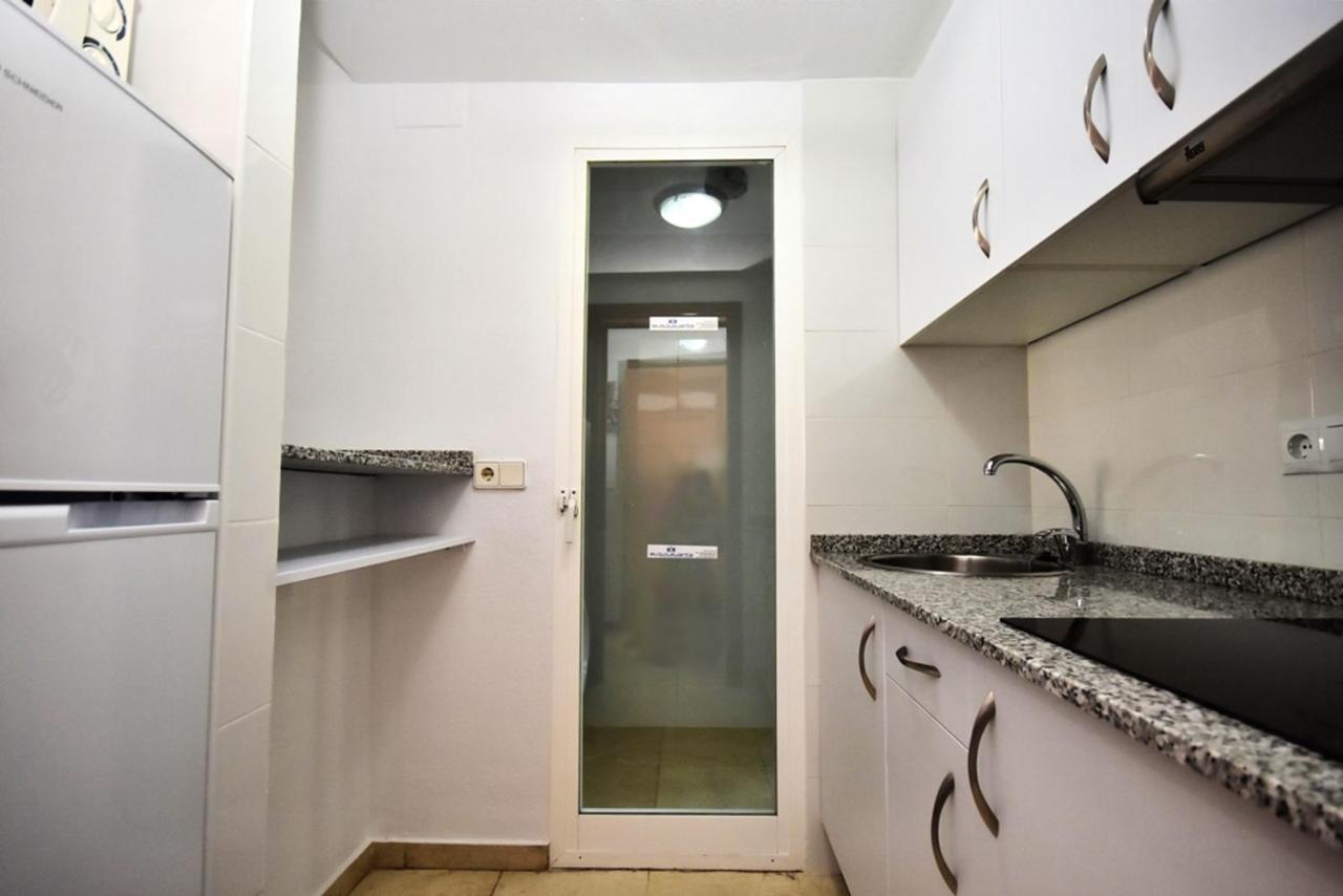 Apartamento One Bedroom Appartement At Benidorm 700 M Away From The Beach With Sea View Shared Pool And Terrace *