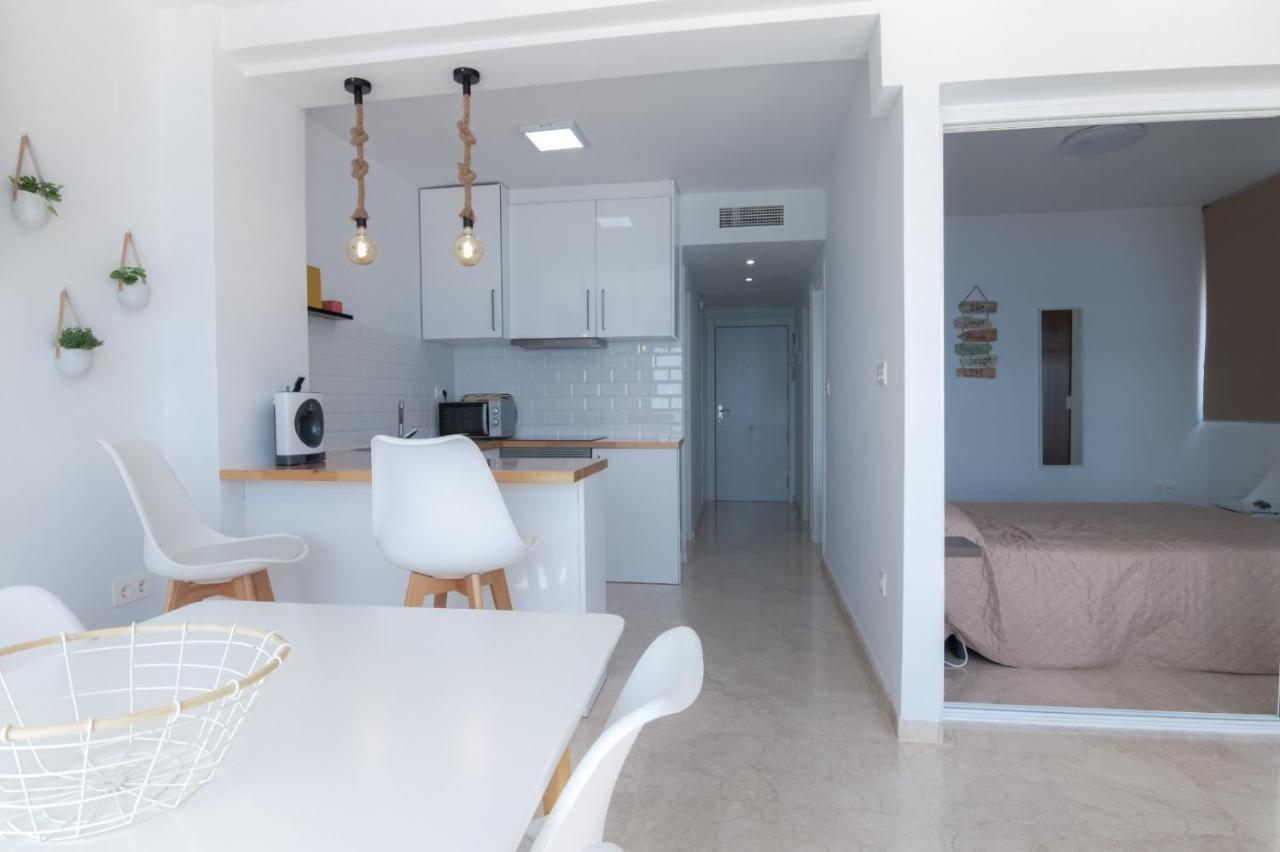 Luminoso En Primera Línea De Playa Apartamento Benidorm