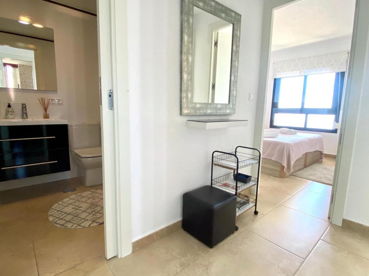 с видом на море и горы Apartamento