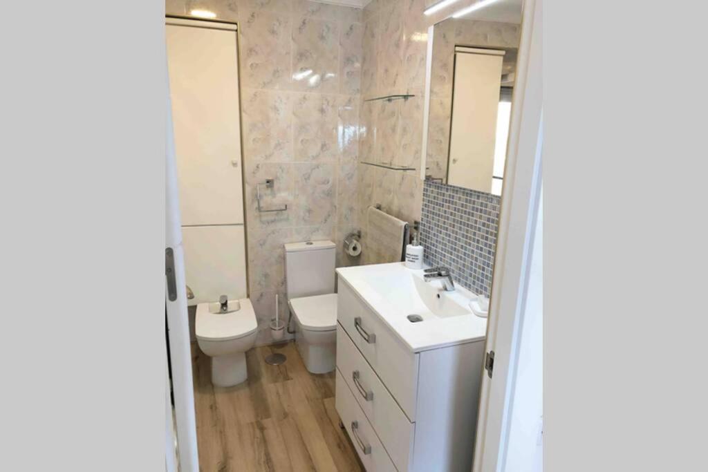 Adela Apartment, Lujo En 1ª Línea De Playa Benidorm