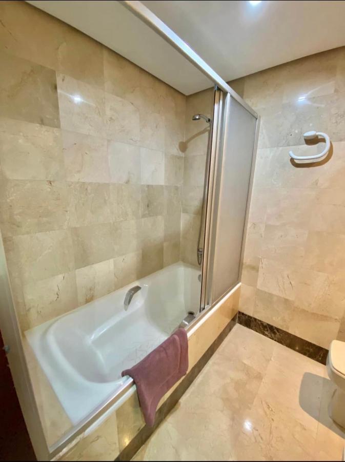 Apartamento Primera Línea De Playa, Benidorm. *