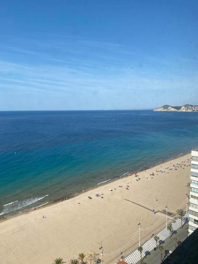 Primera Línea De Playa, Benidorm. * Benidorm