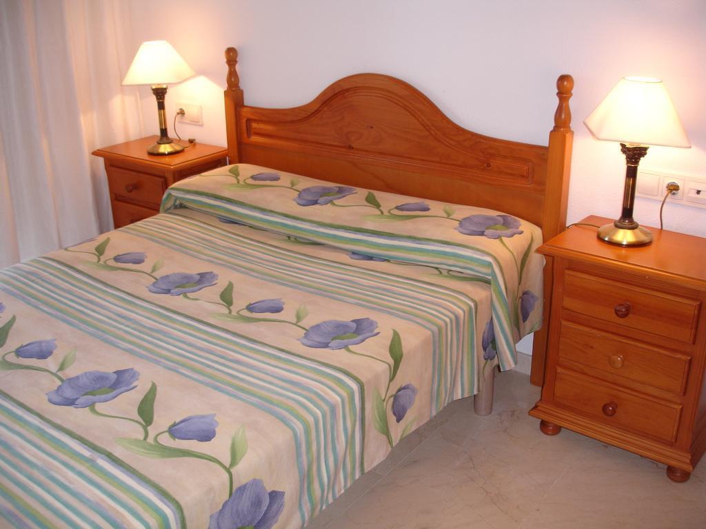 Gemelos 22 - * Benidorm
