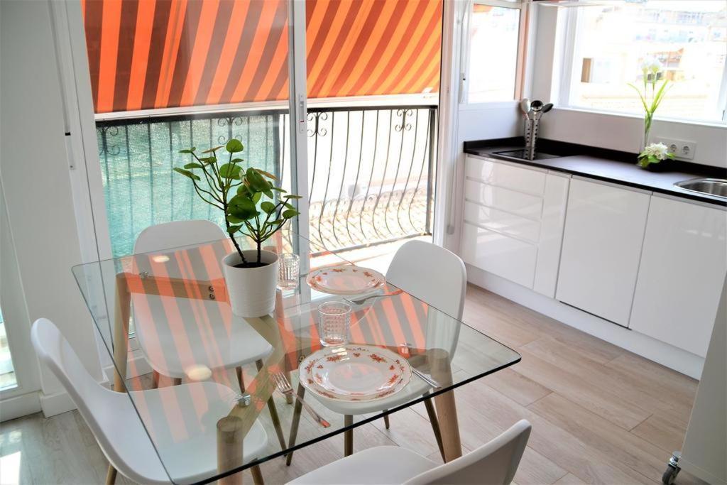 Atico Reformado A 50 Metros De La Playa Apartamento