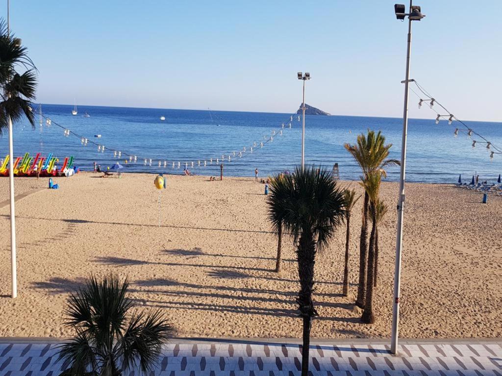 Apartamento 1ªlinea 4-5 Pax Wifi-benidorm1hab Y 2 Sofas, Aire, Playa Levante Cachirulo *