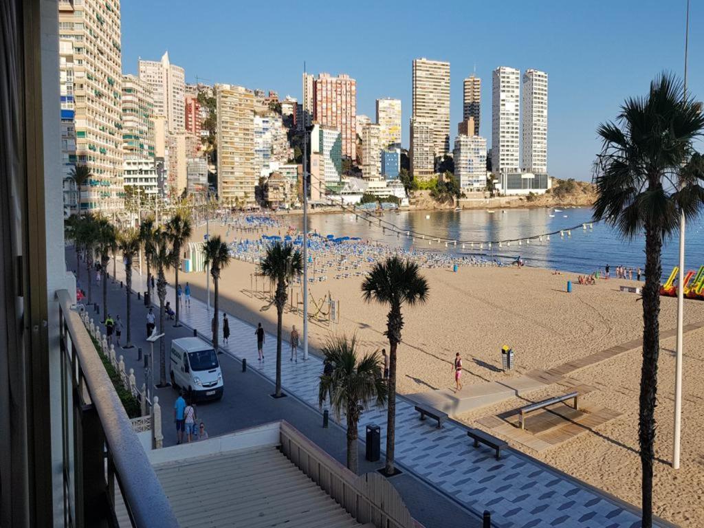 1ªlinea 4-5 Pax Wifi-benidorm1hab Y 2 Sofas, Aire, Playa Levante Cachirulo * Benidorm