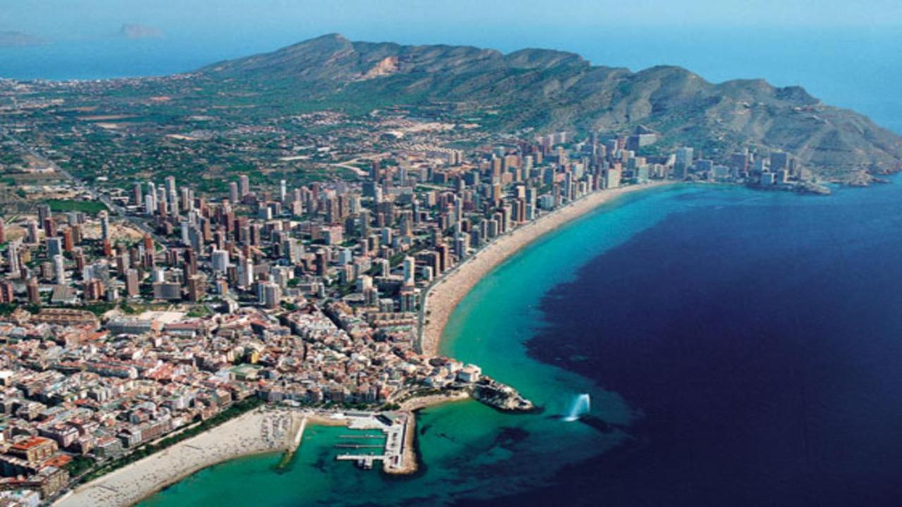 Apartamento 1ªlinea 4-5 Pax Wifi-benidorm1hab Y 2 Sofas, Aire, Playa Levante Cachirulo