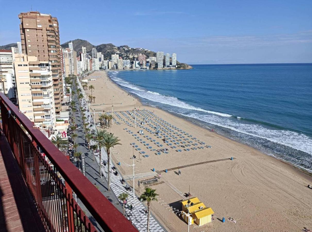 Al Despertar El Mar *